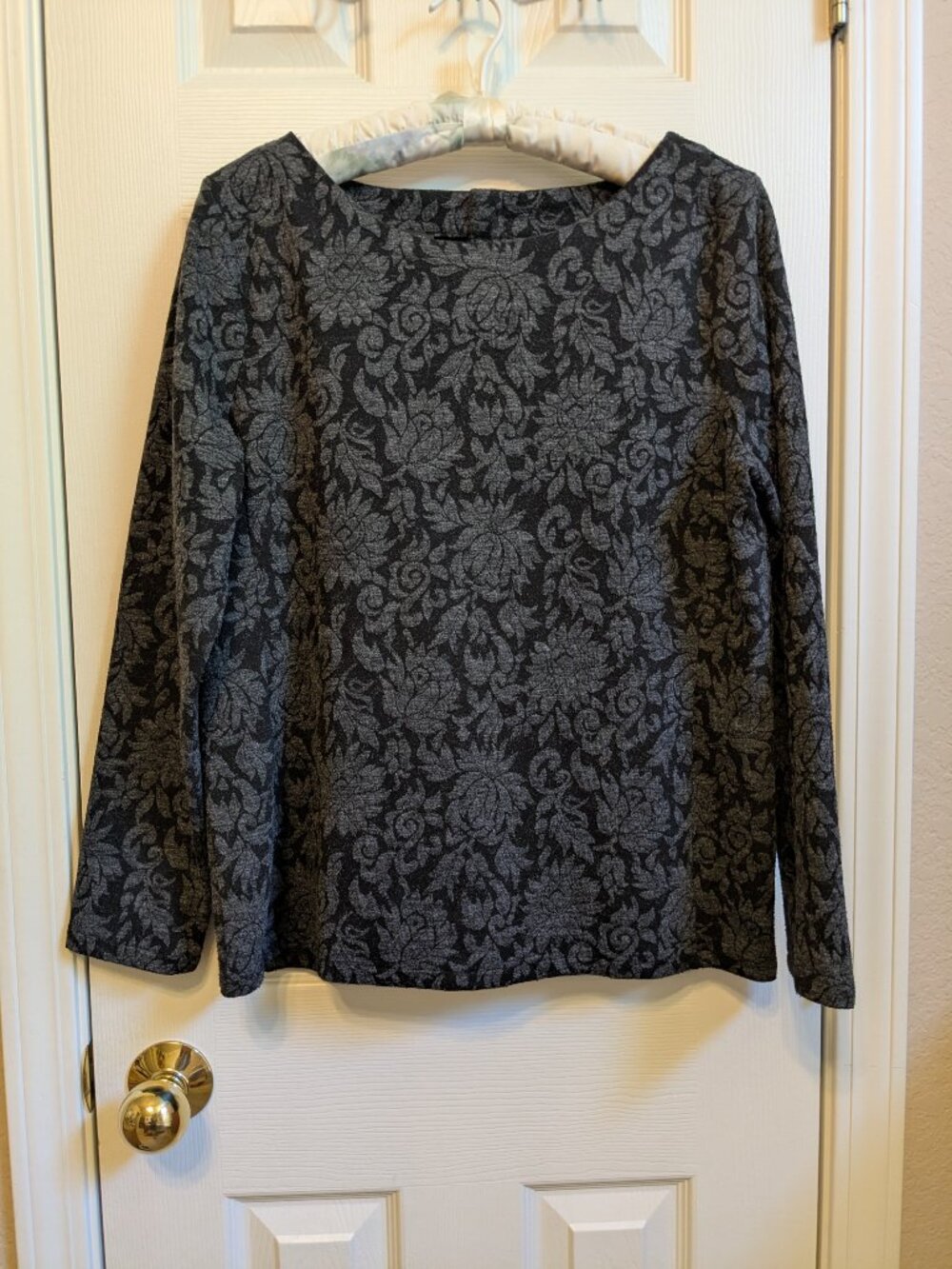 Talbots Floral Jacquard Button-Back Long Sleeve Knit Top